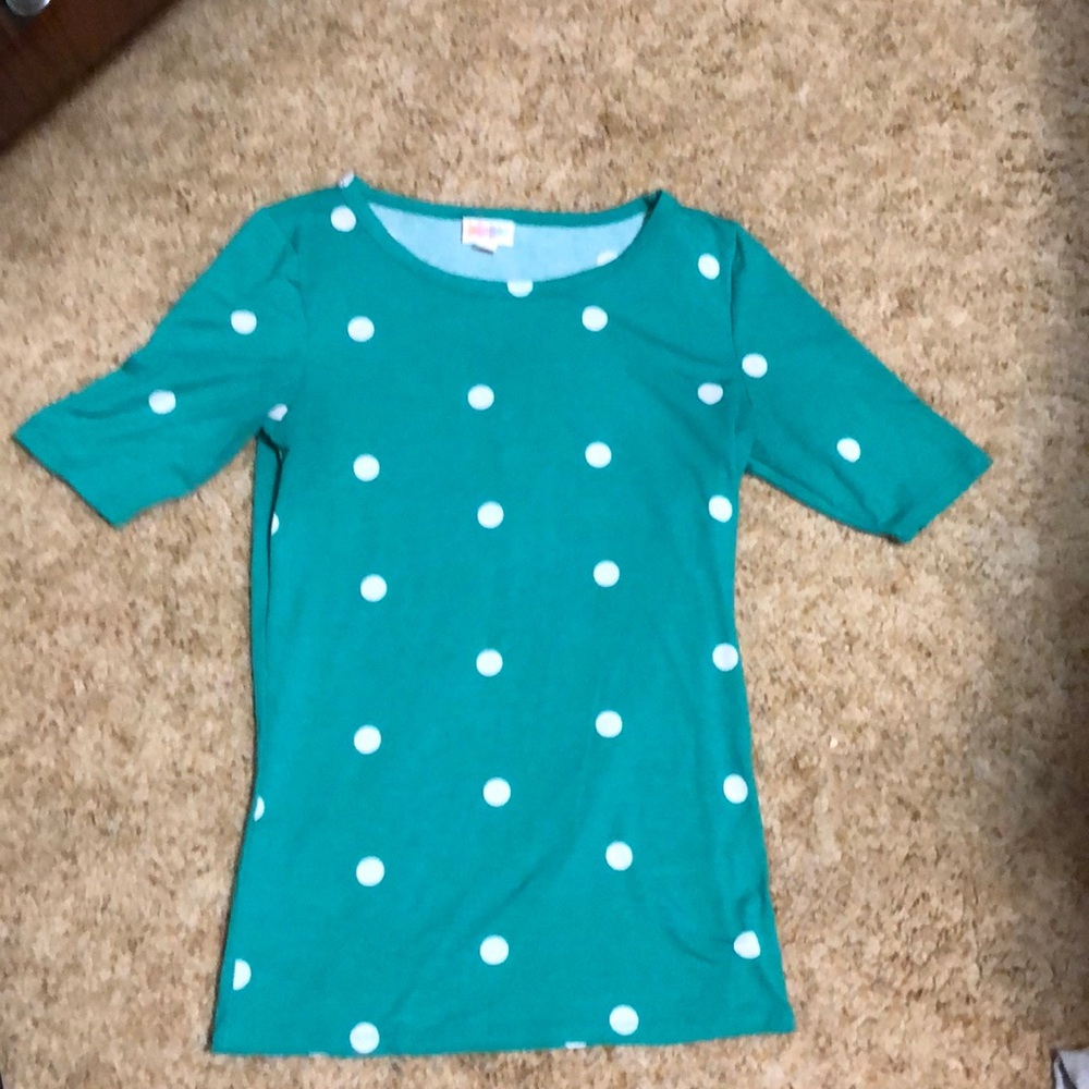 NWOT lularoe top size small